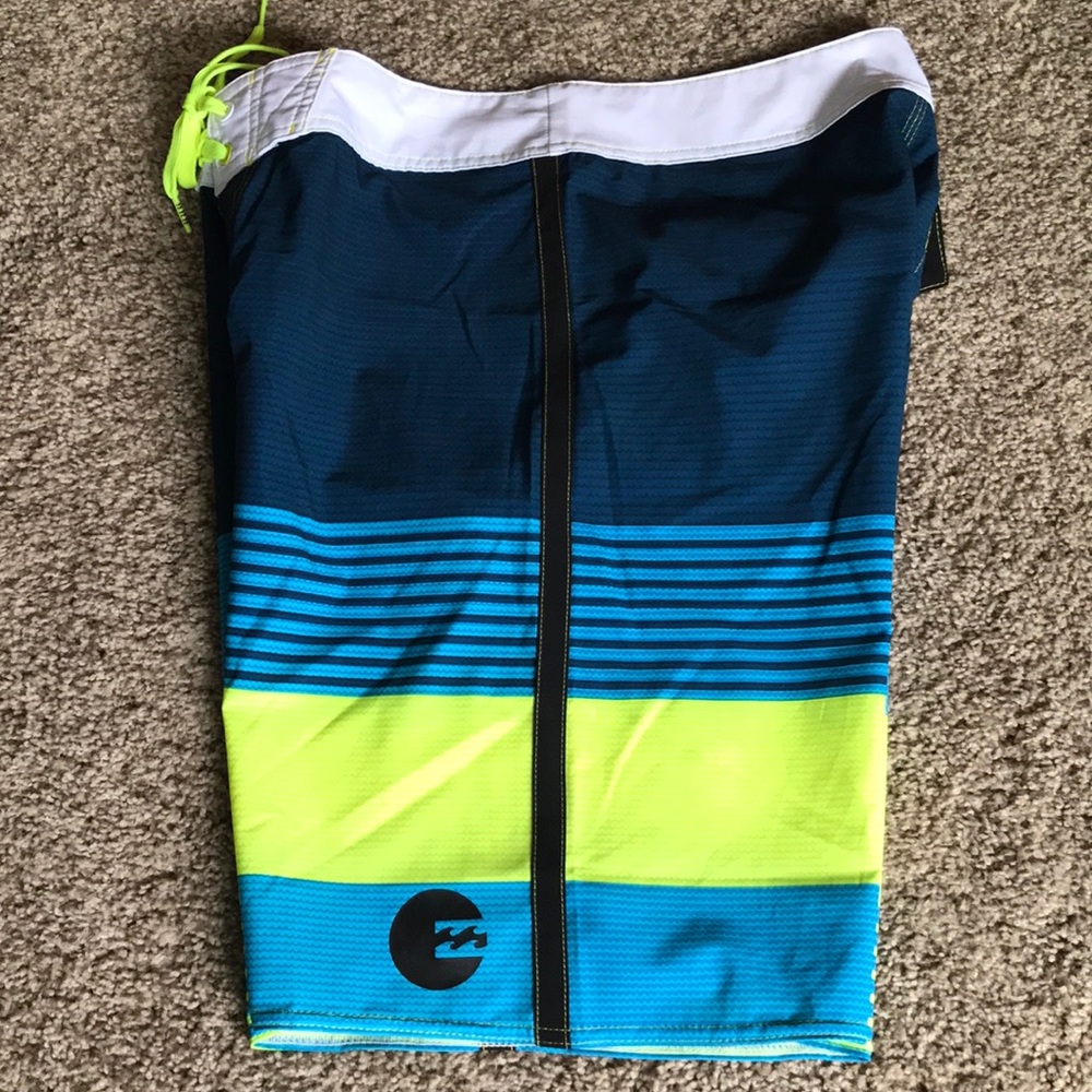Billabong Platinum Surf Swim Board Shorts Men 31